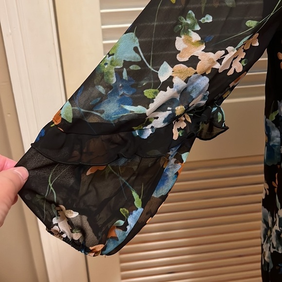 1. Calvin Klein Floral Blouse, Size Small - Picture 5 of 14